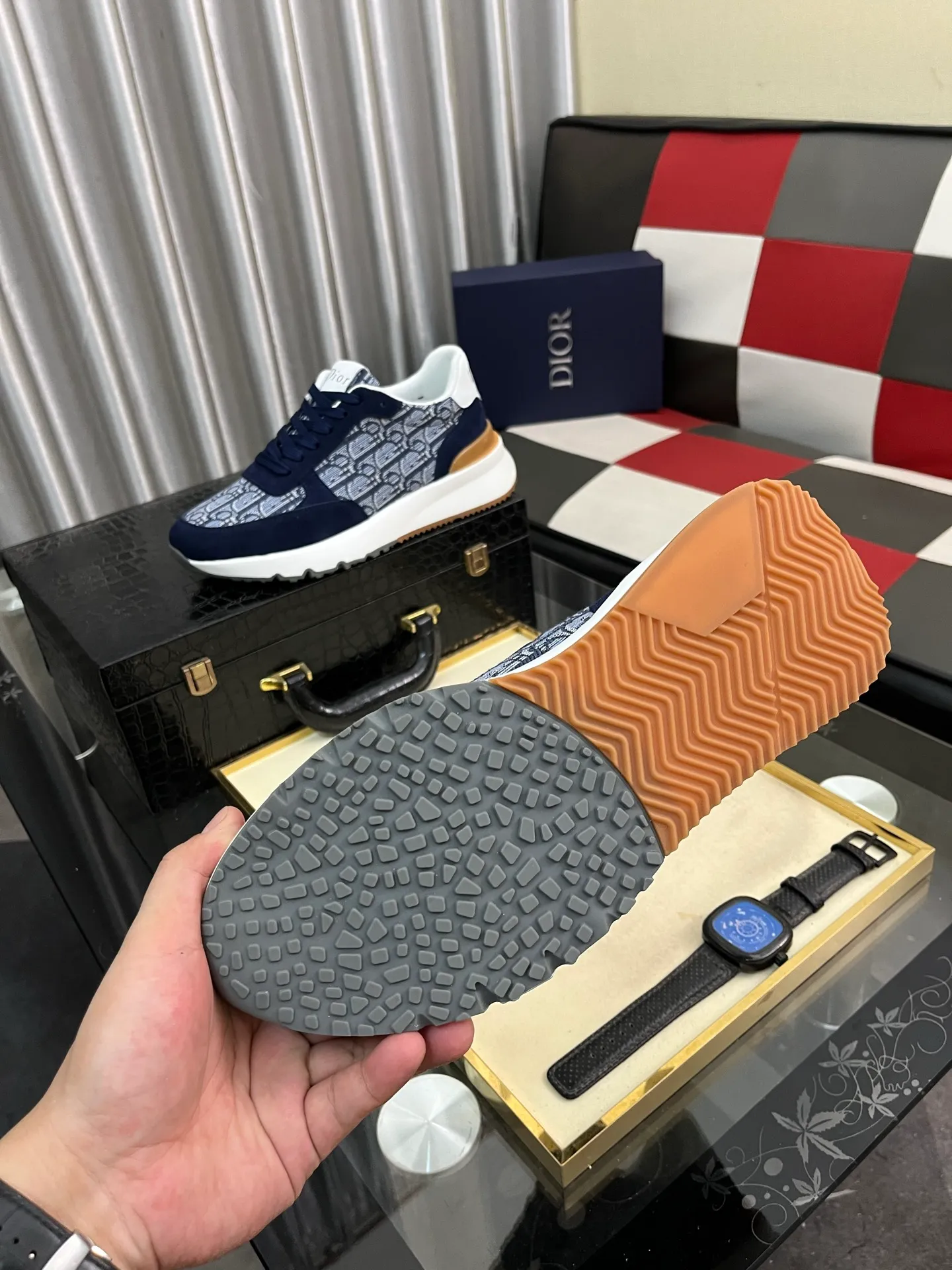 Men's shoes 💰438⌚️⌚️ [Dior] new casual shoes. Exclusive mold-making custom style, the fabric is imported from Italy, and the leather is breathable inside. Exclusively molded and customized outsole is wear-resistant. Counter-level version, perfect matching, on-shoe effect, and exquisite workmanship. Code number: 38-444️⃣Colors available